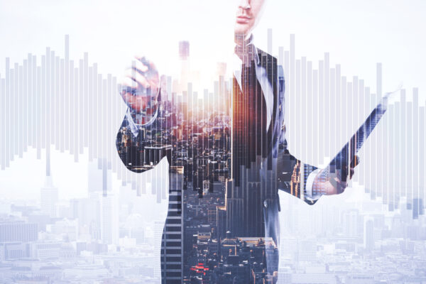 データを基に投資先を決める投資家