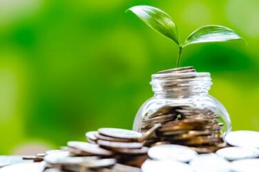 REITの利回りが高い理由は？REITの仕組みと平均利回り、リスクと今後の見通し