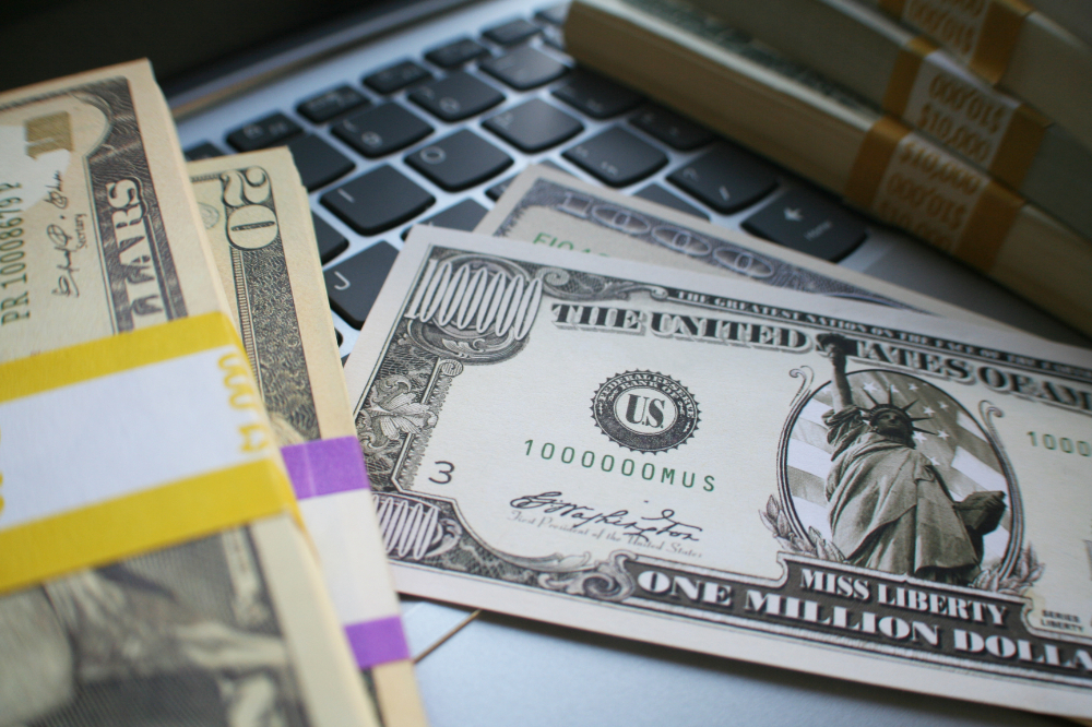 資産をファンドラップに預ける