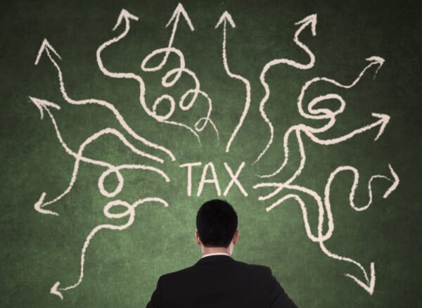 様々な事情が重なり税金対策で迷う人